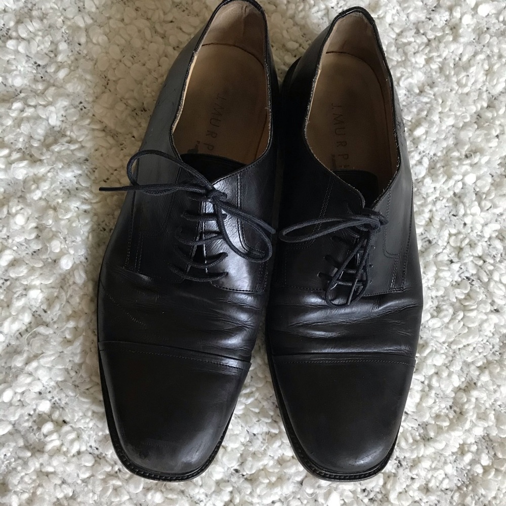 Men's dress shoes